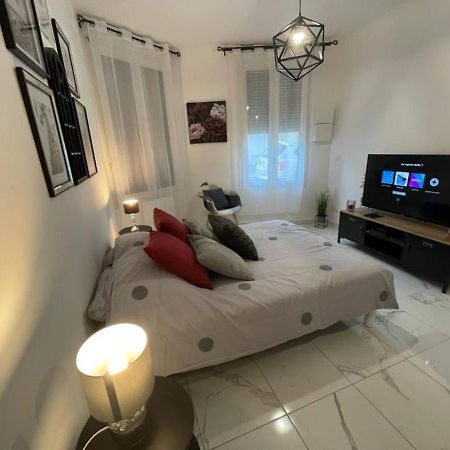 Le Dolce Vita - Centre Historique, Proche Toutes Commodites, Stationnement Aise, Wifi-Netflix Niort Exteriör bild